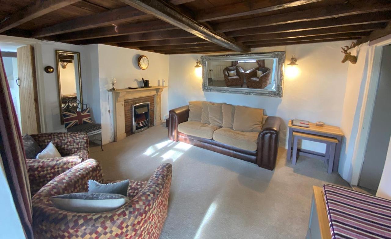 Thatch Cottage, East Boldre Nr Beaulieu And Lymington Brockenhurst Exterior photo